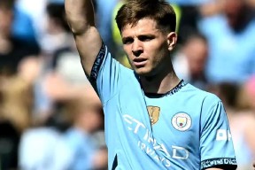 亚博-德布劳内新星连败表现惊艳，加拿大队未来可期！的简单介绍