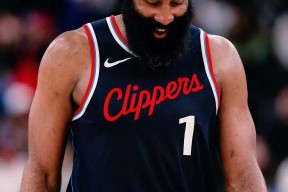 YABO-哈登在老鹰比赛中大胜，高光表现引发热议！的简单介绍