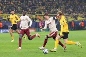 亚博体育-关键时刻欧冠焦点战，比利亚雷亚尔调整名单，底气十足，阵容厚度经受考验的简单介绍