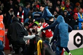 亚博体育- 末路狂杀未删除版原版 