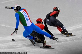 亚博体育-超级杯巅峰对决！闽南火狐队惊险晋级皖南青龙队，击剑赛场再起波澜；外援联手发威的简单介绍