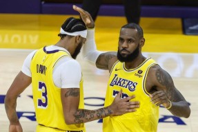 亚博体育-浓眉哥关键节点出色防守，MAD带队取胜！的简单介绍