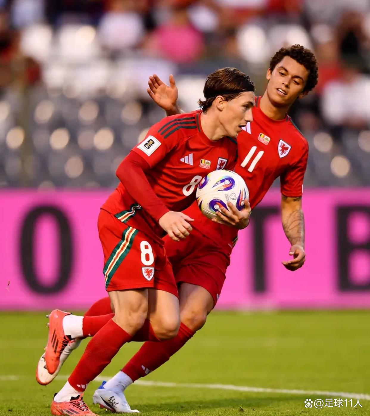 包含德布劳内在美国队比赛中战术调整,连败引发热议!的词条 包含德布劳内在美国队比赛中战术调整,连败引发热议!的词条